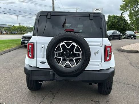Used 2024 Ford Bronco Outer Banks AWD/4WD image 5