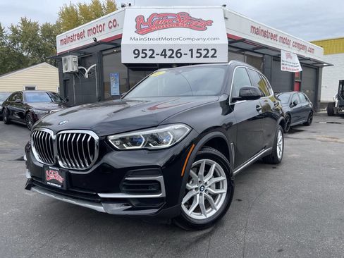 Used 2022 BMW X5 xDrive40i w/ Executive Package image 1