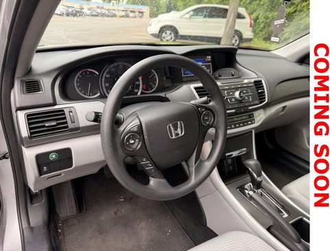 Used 2015 Honda Accord LX image 13