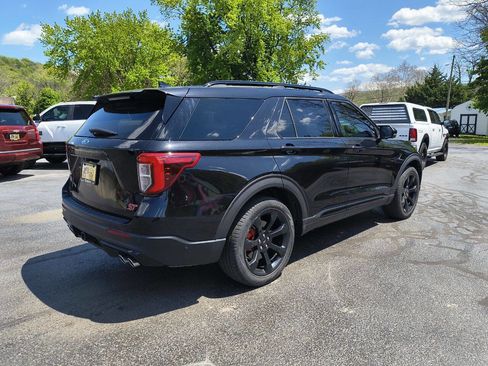 Used 2020 Ford Explorer ST w/ ST Street Pack AWD/4WD image 9