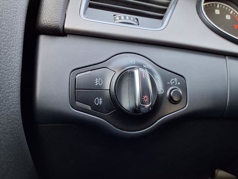 Used 2013 Audi A4 2.0T Premium w/ Convenience Pkg image 15