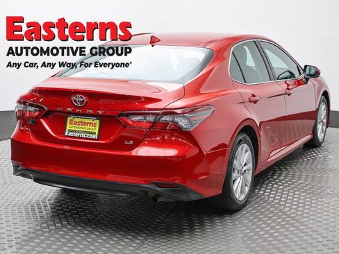 Used 2024 Toyota Camry LE FWD image 5
