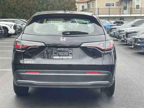 Certified 2023 Honda HR-V LX image 5
