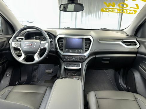 Certified 2023 GMC Acadia SLT w/ Preferred Package image 35