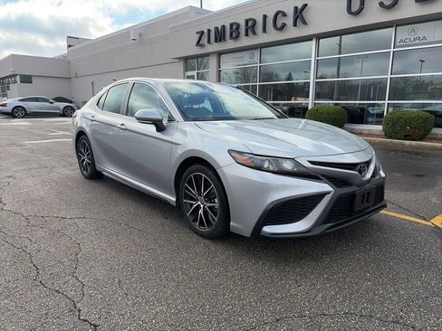 Used 2023 Toyota Camry SE w/ Blackout Package (TMS) image 1