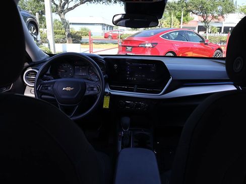 Used 2024 Chevrolet Trax LS w/ Driver Confidence Package FWD image 30