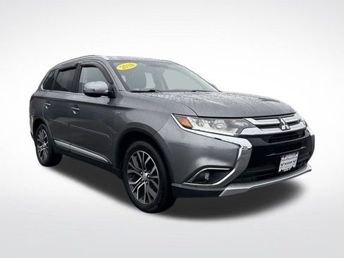 Used 2018 Mitsubishi Outlander GT AWD/4WD image 9