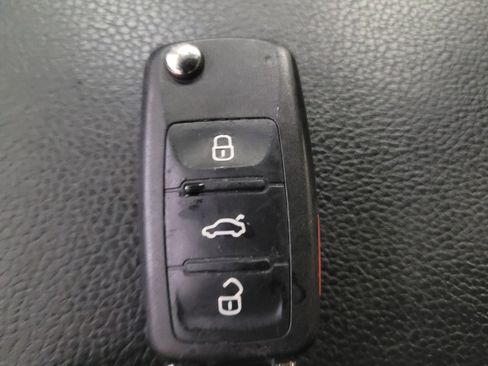 Used 2016 Volkswagen Jetta GLI SE FWD image 32