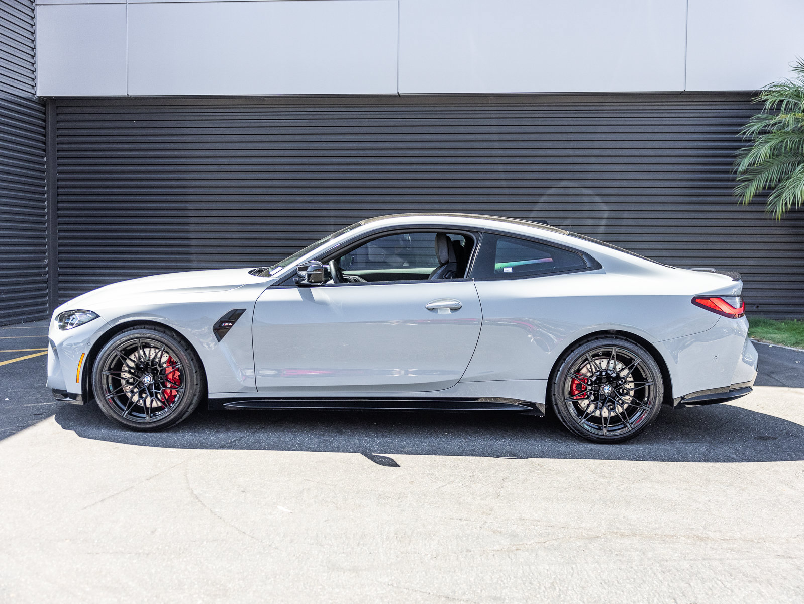Used 2024 BMW M4 Coupe w/ Executive Package RWD image 2