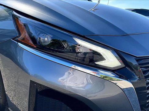 Used 2023 Nissan Altima 2.5 SV w/ SV Premium Package AWD/4WD image 27