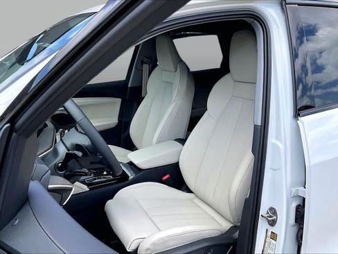 New 2026 Audi Q5 Premium AWD/4WD image 9