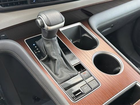 Certified 2024 Toyota Sienna XLE image 37