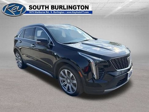 Used 2023 Cadillac XT4 Premium Luxury w/ Technology Package AWD/4WD image 9