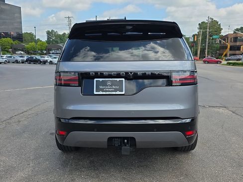 Used 2024 Land Rover Discovery Dynamic SE AWD/4WD image 4