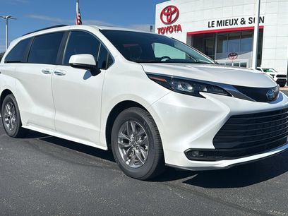 Certified 2025 Toyota Sienna XLE