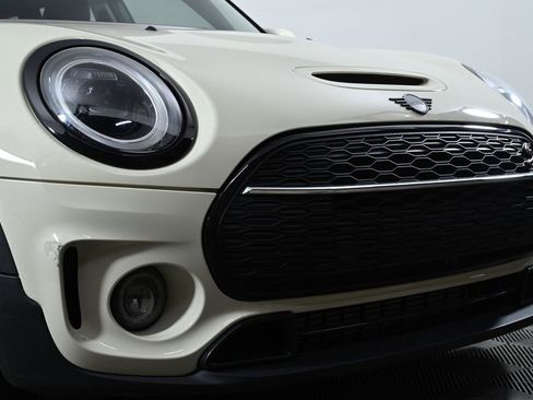 Used 2023 MINI Cooper Clubman S w/ Premium Package image 5