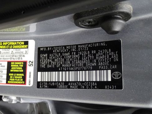 Used 2023 Toyota Camry SE image 19