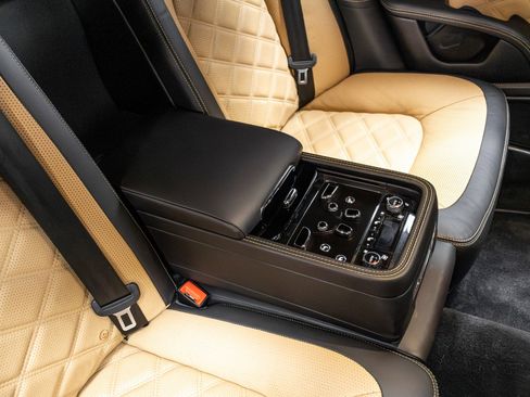 Used 2016 Bentley Mulsanne Speed image 26