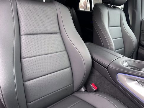 Used 2025 Mercedes-Benz GLE 350 4MATIC image 38