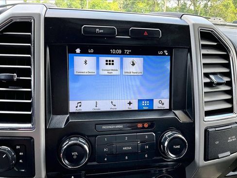 Used 2017 Ford F250 Lariat w/ Lariat Value Package AWD/4WD image 19