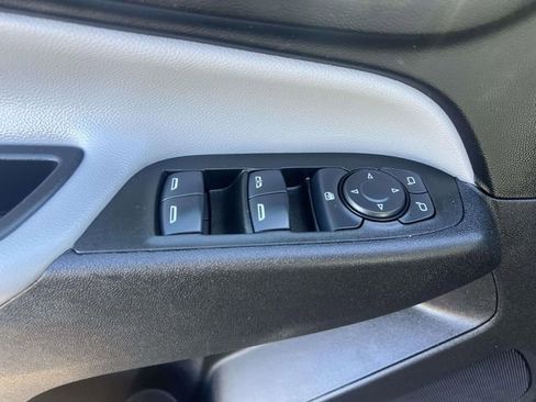 Certified 2024 Chevrolet Equinox LS FWD image 18
