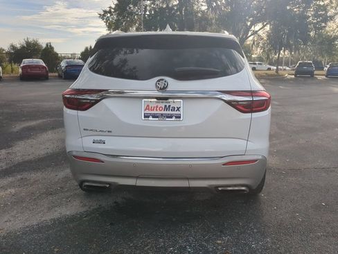 Used 2021 Buick Enclave Essence image 5