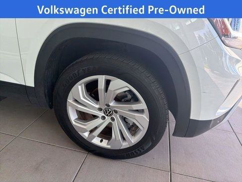Certified 2023 Volkswagen Atlas SE image 11