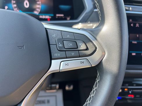 Used 2023 Volkswagen Tiguan SE R-Line image 18