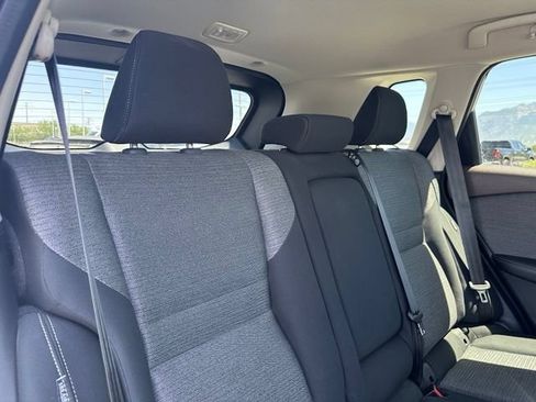 Used 2022 Nissan Rogue SV AWD/4WD image 29