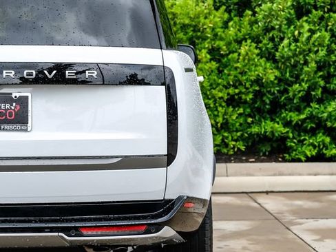 New 2026 Land Rover Range Rover Long Wheelbase SE AWD/4WD image 39