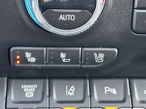 Used 2023 GMC Sierra 3500 Denali w/ Denali Black Diamond Edition image 13