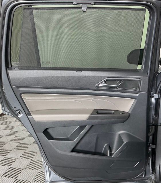 Used 2022 Volkswagen Atlas SEL Premium AWD/4WD image 15