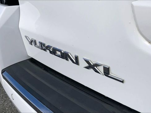 Used 2019 GMC Yukon XL Denali w/ Denali Ultimate Package image 30