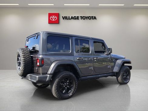 Used 2022 Jeep Wrangler Unlimited Sport AWD/4WD image 5