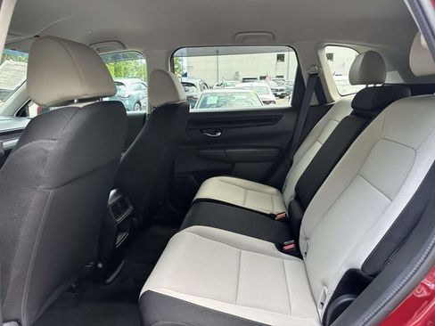 Used 2025 Honda CR-V LX image 10