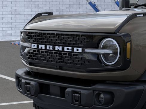 New 2026 Ford Bronco Badlands AWD/4WD image 19