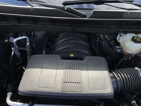 Used 2023 Chevrolet Silverado 1500 RST w/ Z71 Off-Road Package image 10