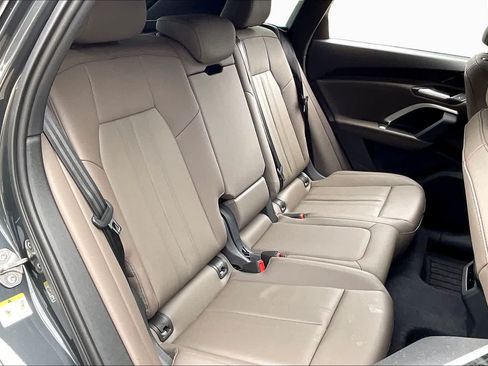 Used 2025 Audi Q5 Premium w/ Convenience Package AWD/4WD image 20