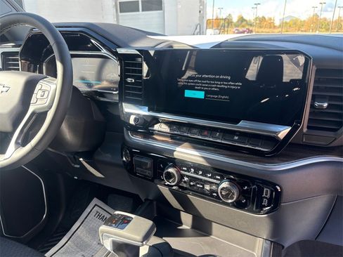 New 2026 Chevrolet Silverado 1500 LT image 17