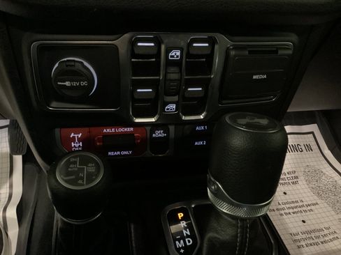 Used 2025 Jeep Wrangler Unlimited Sport S 4xe AWD/4WD image 25
