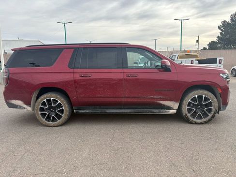 Used 2023 Chevrolet Suburban RST w/ Luxury Package image 6