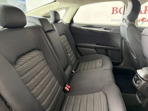 Used 2016 Ford Fusion SE FWD image 28