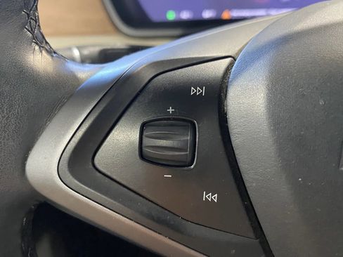 Used 2020 Tesla Model X Long Range image 17