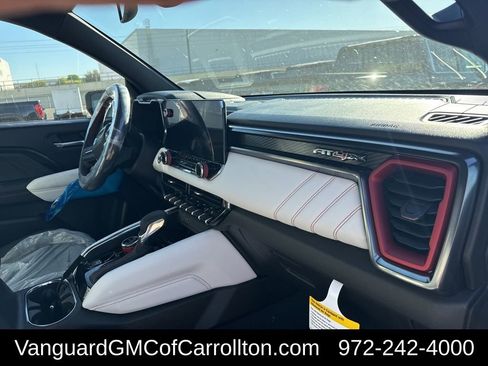 New 2026 GMC Canyon AT4X image 2