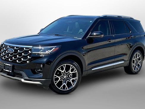 Used 2025 Ford Explorer Platinum w/ Ultimate Package AWD/4WD image 13