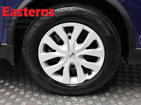 Used 2019 Nissan Rogue S image 31