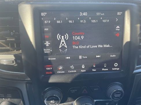 Used 2018 RAM 2500 Laramie w/ Sport Appearance Group image 19