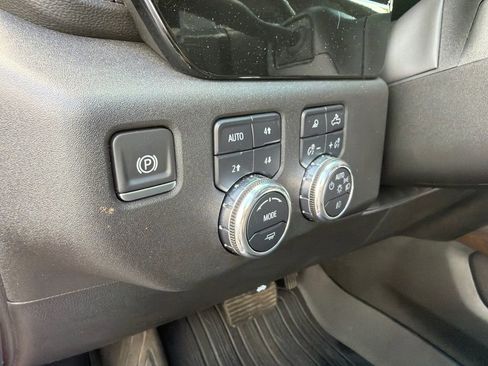 Used 2025 GMC Sierra 1500 SLT w/ SLT Premium Plus Package AWD/4WD image 20