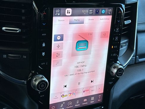 Used 2025 RAM 1500 Laramie image 26