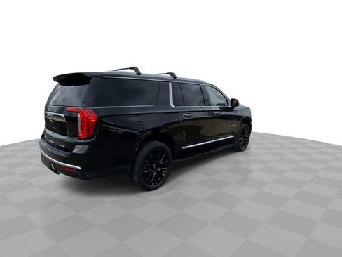 Used 2022 GMC Yukon XL SLT w/ SLT Premium Package image 8
